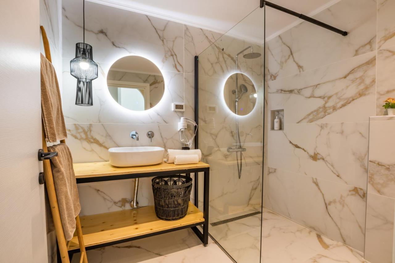 Euphoria Suites Lakki  ภายนอก รูปภาพ