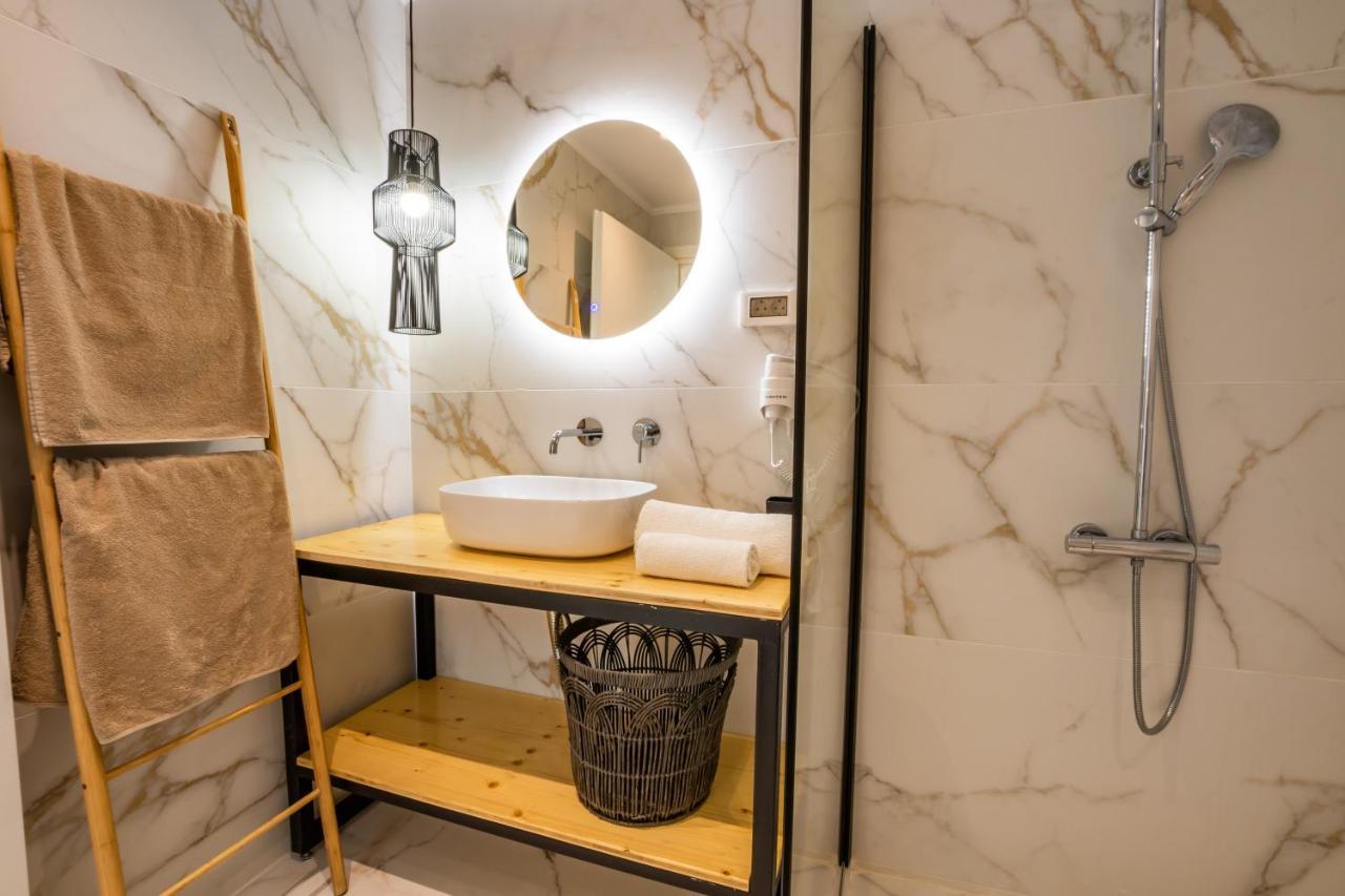Euphoria Suites Lakki  ภายนอก รูปภาพ